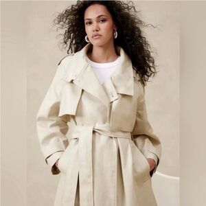 Banana Republic Sabbia Stone Twill Trench Coat with Belt in Petite Small